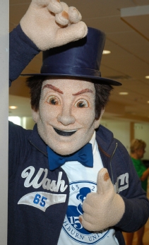 Ichabod mascot